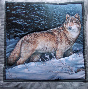 Wolf in Snow Quillow